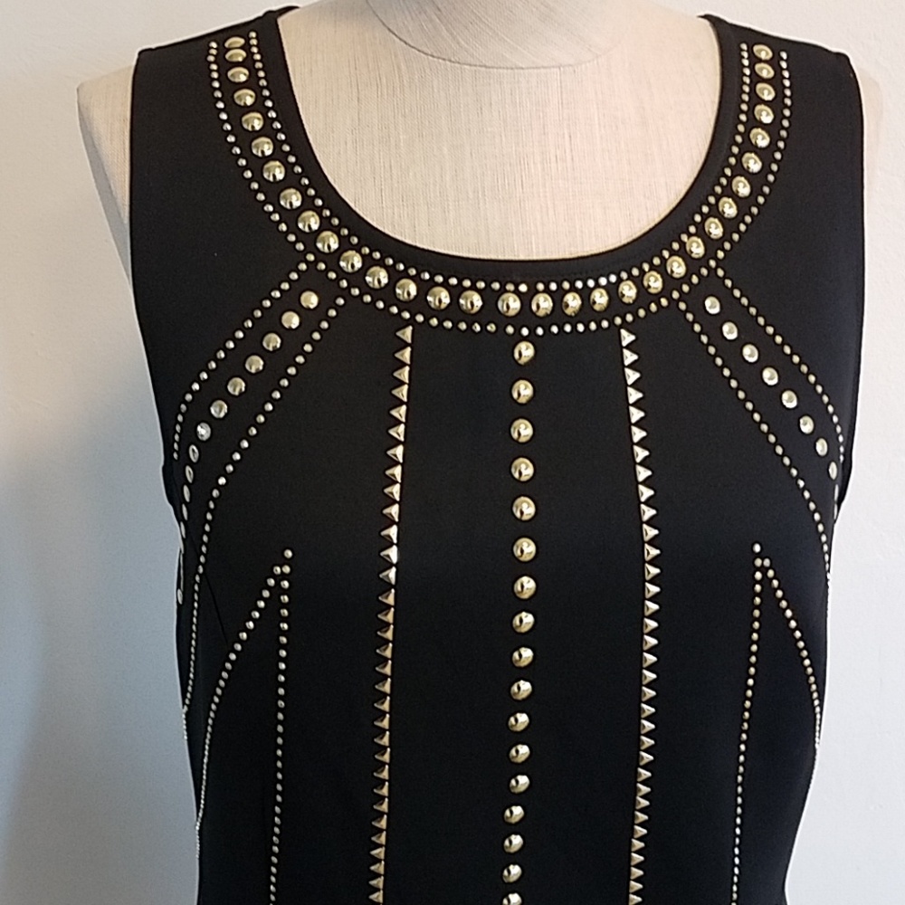 Dress - Picture 4 of 5